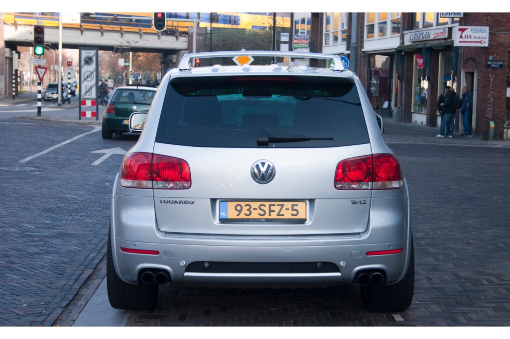 719387W12TOUAREG092ESQUIROU.jpg