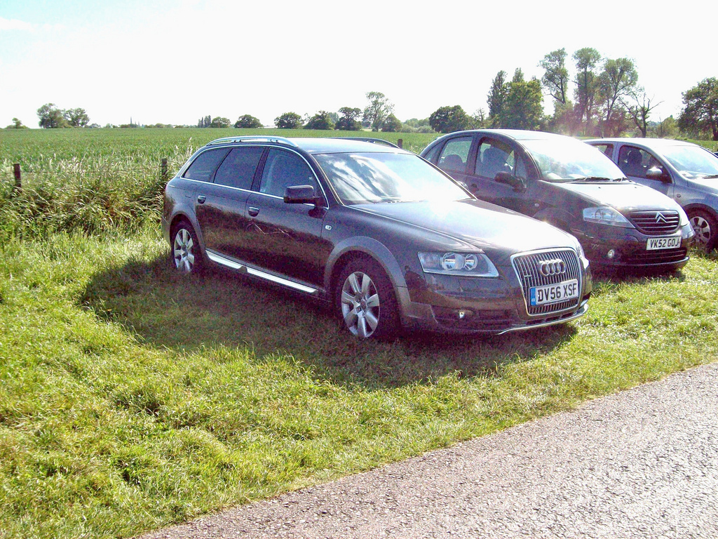 720252376AUDIA6C6ALLROAD.jpg