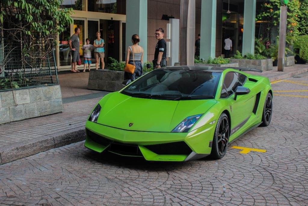 720968956LAMBORGHINI570.jpg