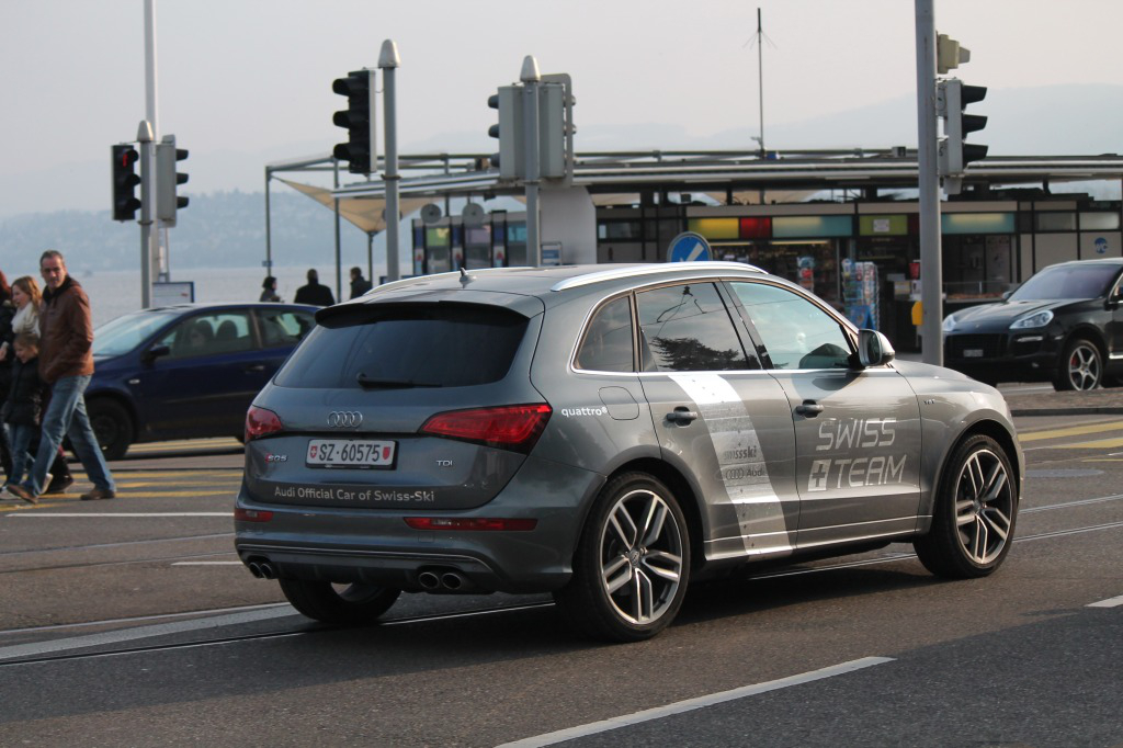 722583AUDISQ51078.jpg