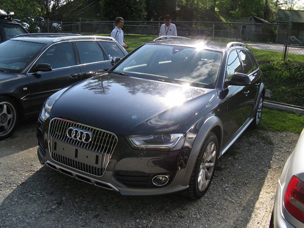 723155345AUDIA4ALLROAD.jpg