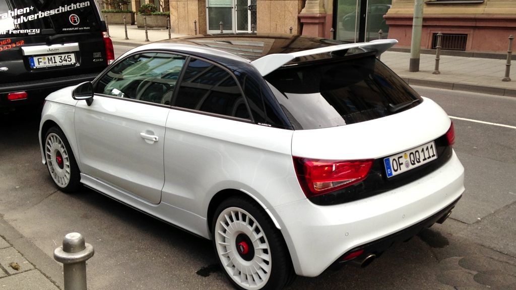 724446A1QUATTRO303.jpg