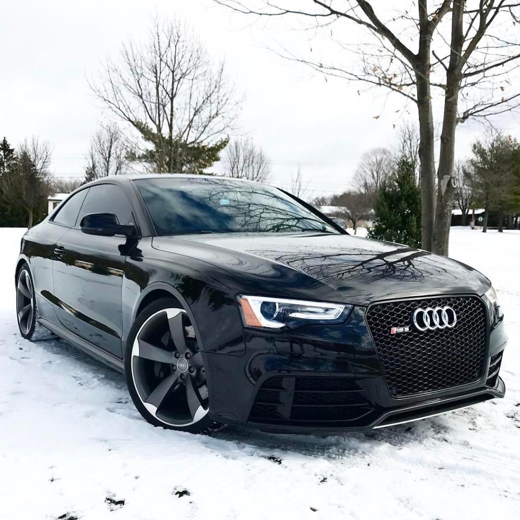 724618AUDIRS53120.jpg
