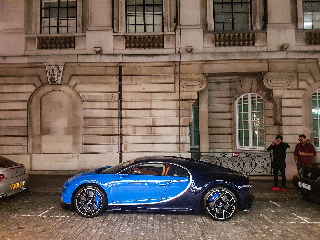 725325CHIRON0203.jpg