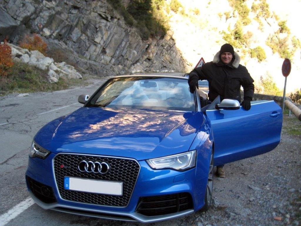 725646179RS5CABRIOLET.jpg