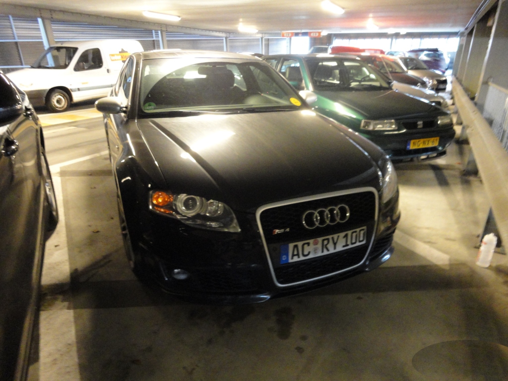 727221AUDIRS4747.jpg