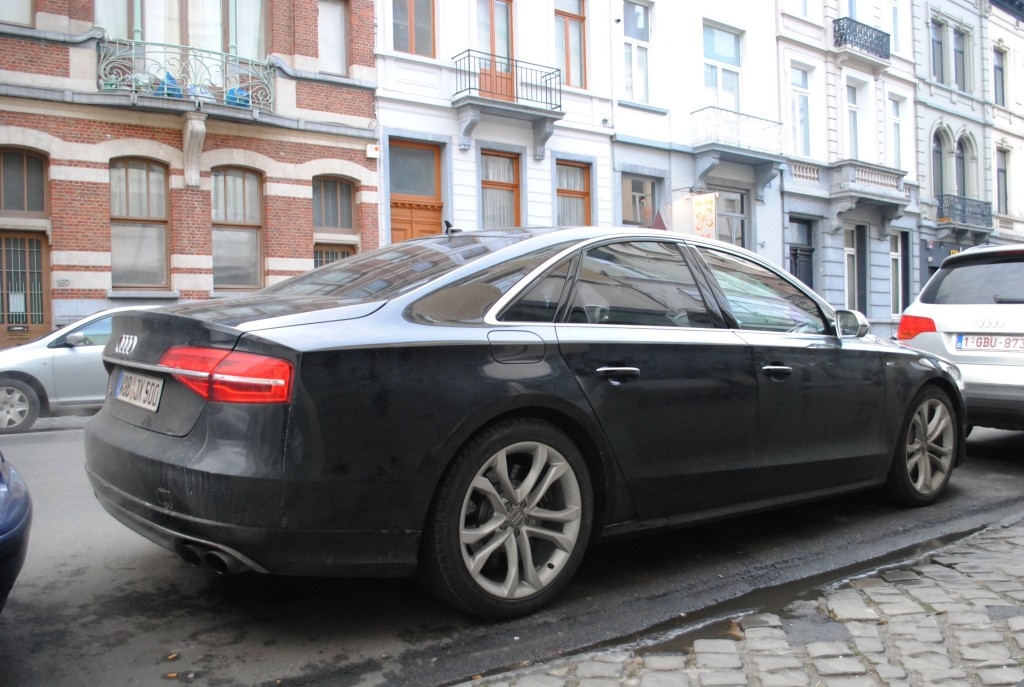 728052S8D41252.jpg