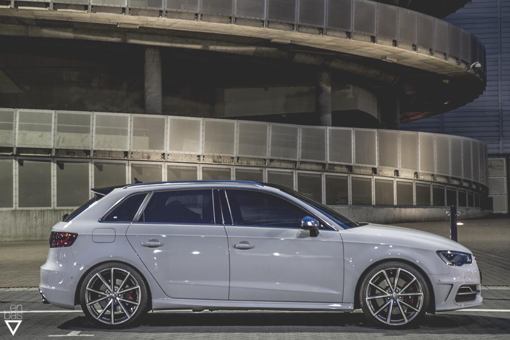 728473S38V1990.jpg