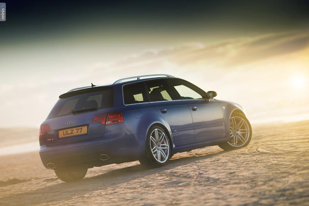 729047AUDIRS43026.jpg