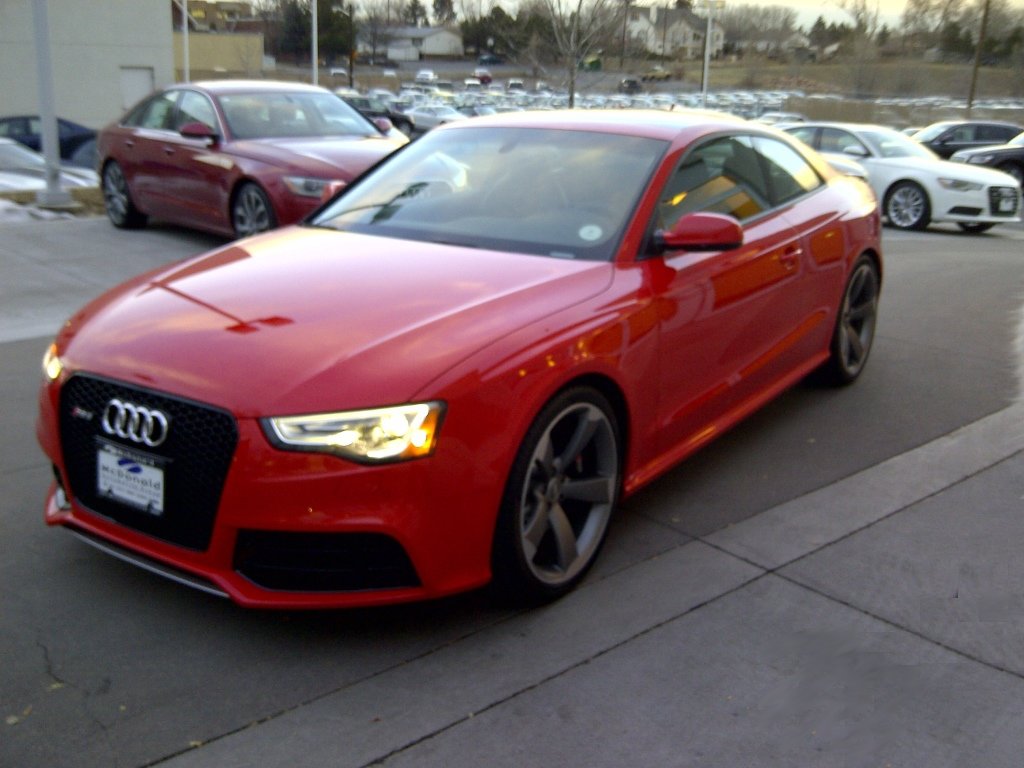 732237AUDIRS5596.jpg