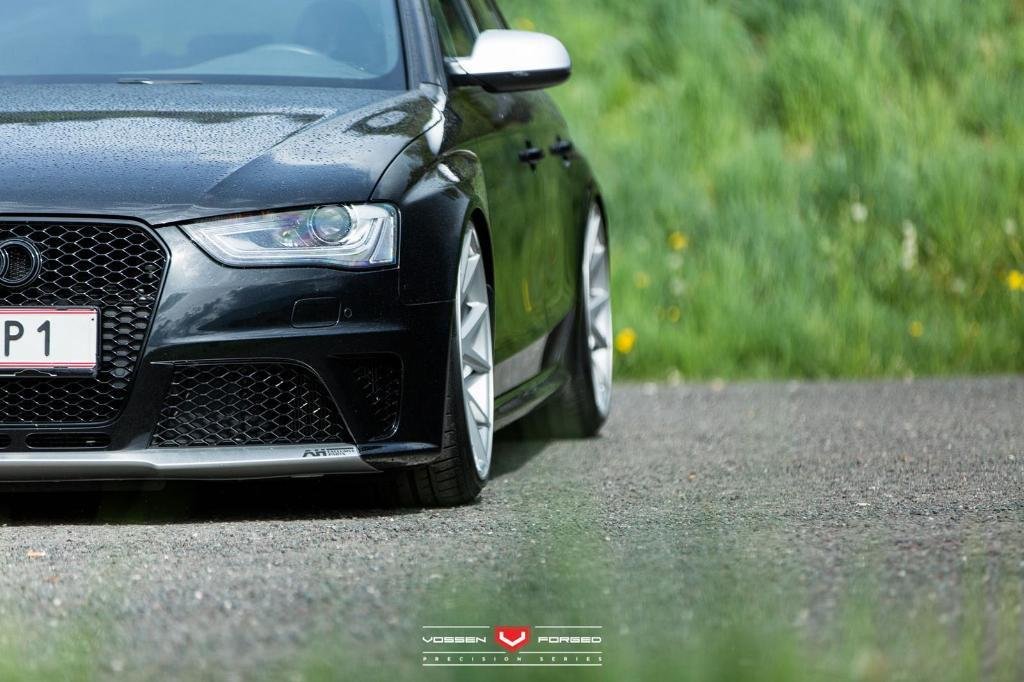732687AUDIWHEELS0374Z7RS4B8.jpg