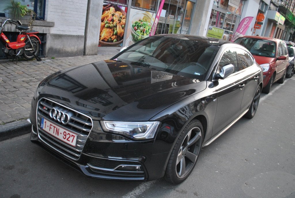 733666213S5SPORTBACK.jpg