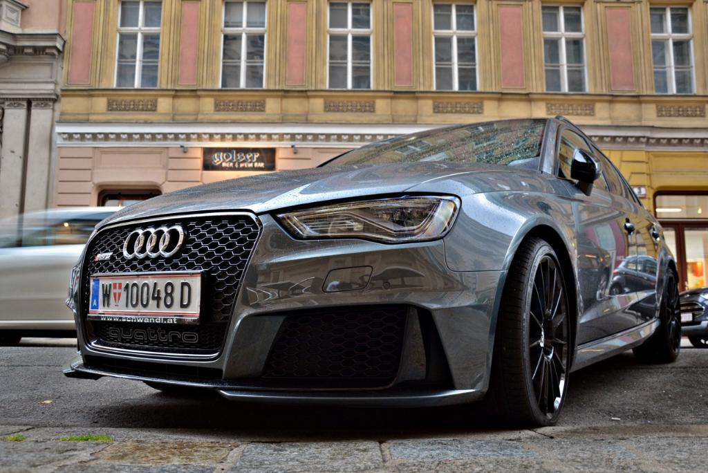 733723RS38V1824.jpg