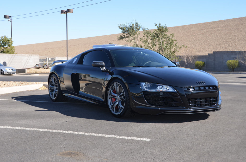 734815R8GT451.jpg