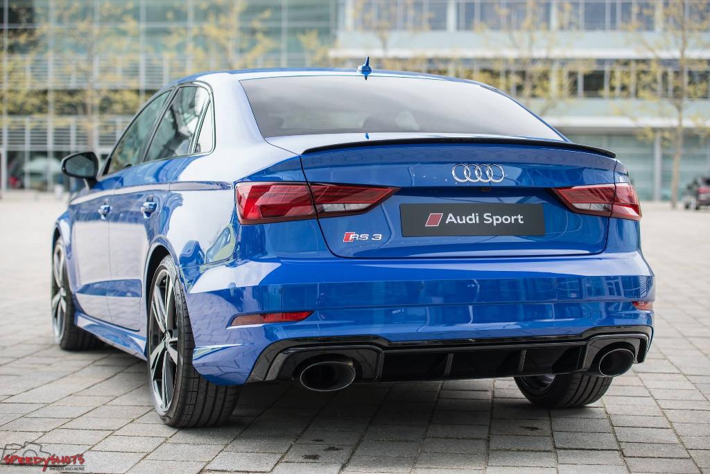735065RS38V2393.jpg