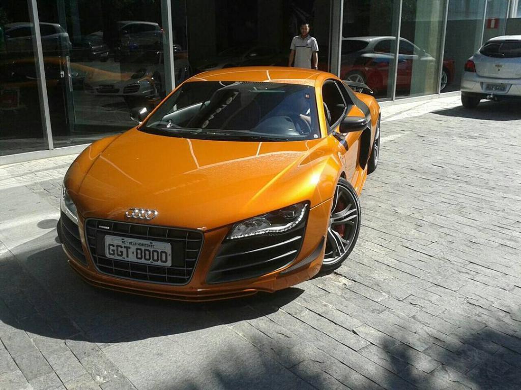 735097R8GT1779.jpg