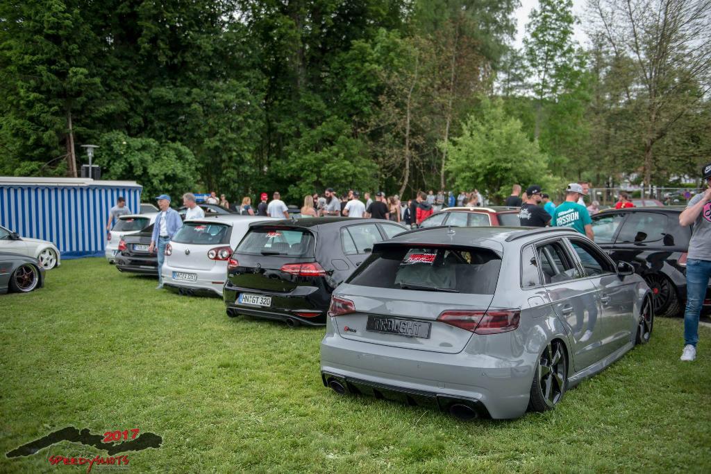 736015RS38V2595.jpg
