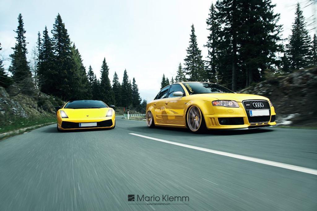 736345AUDIRS42423.jpg