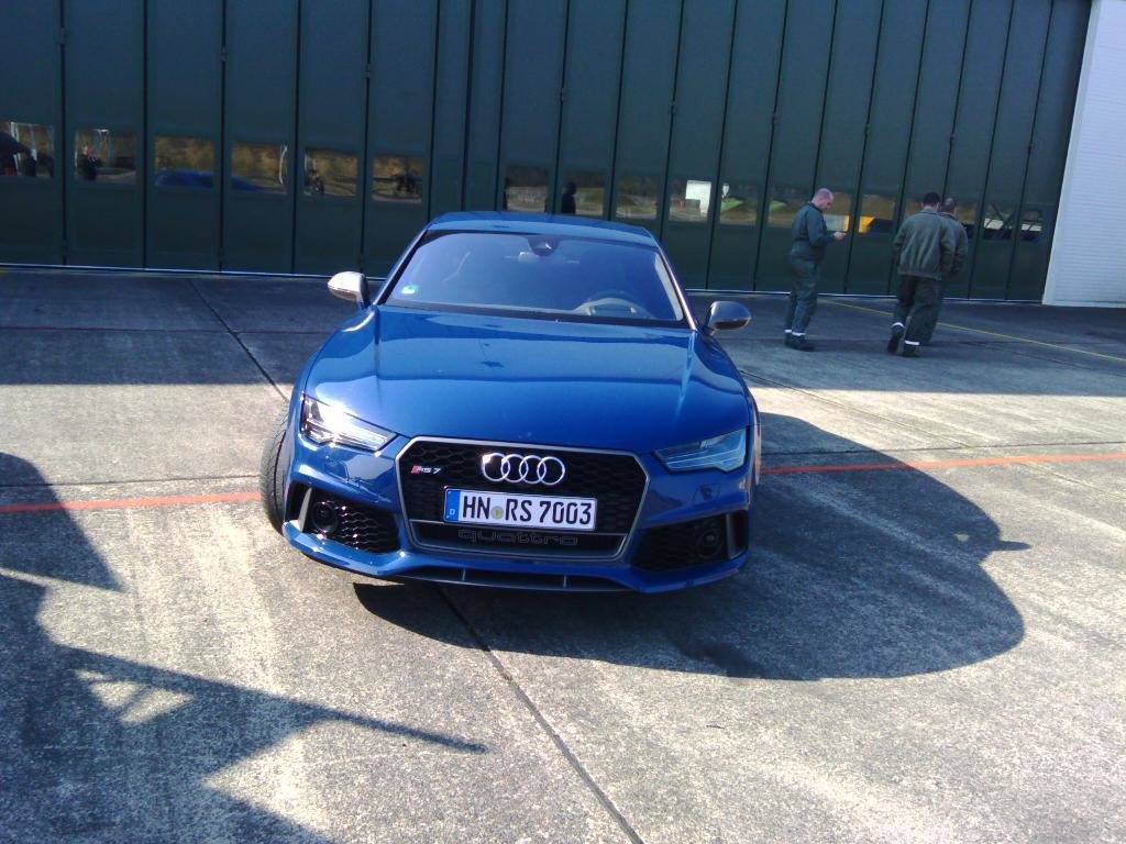 736527AUDIBA118043.jpg