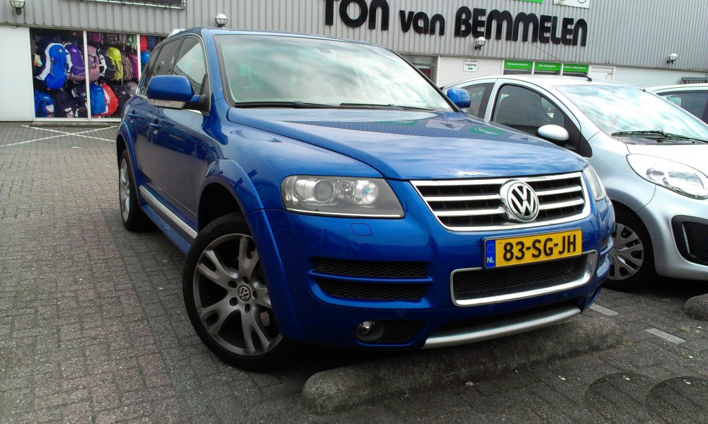 736765W12TOUAREG376.jpg