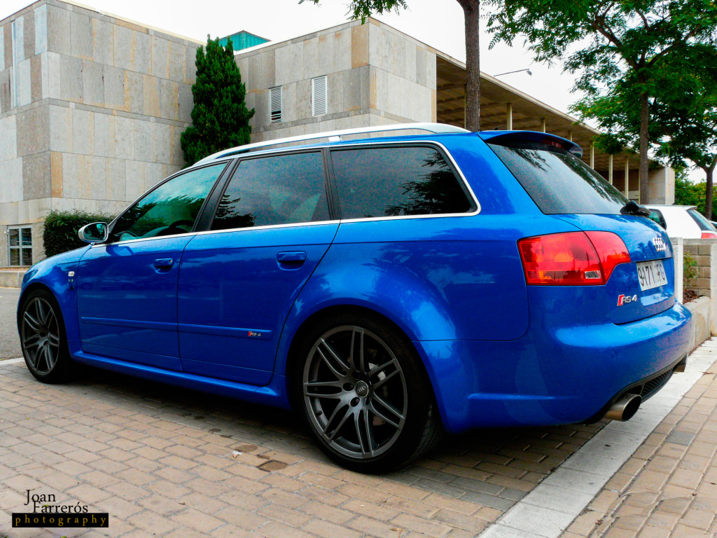 736912AUDIRS41810.jpg
