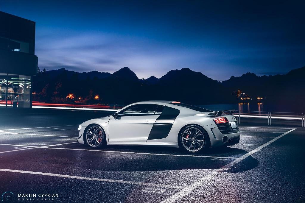 737265R8GT1599.jpg