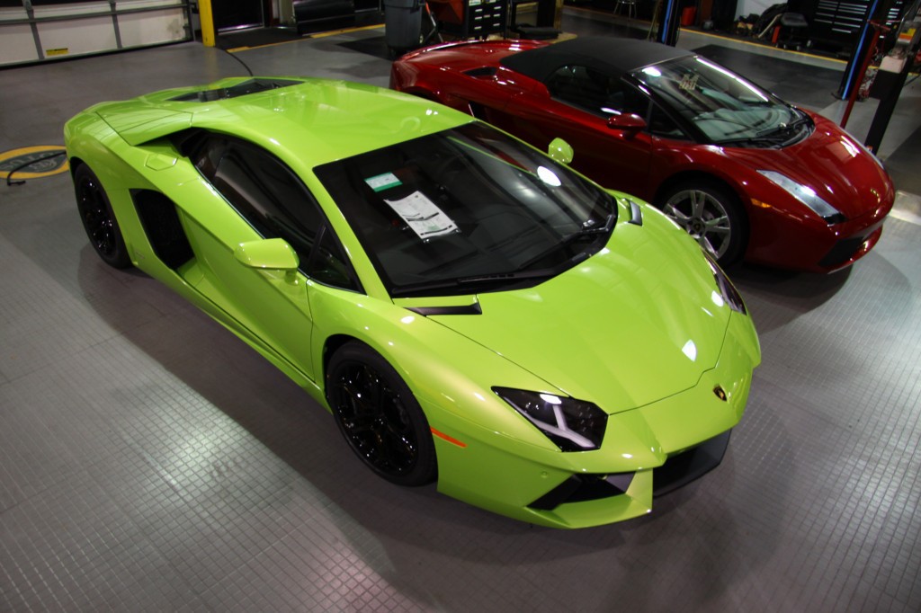 737465314LAMBORGHINIAVENTADORESQUIROU.jpg