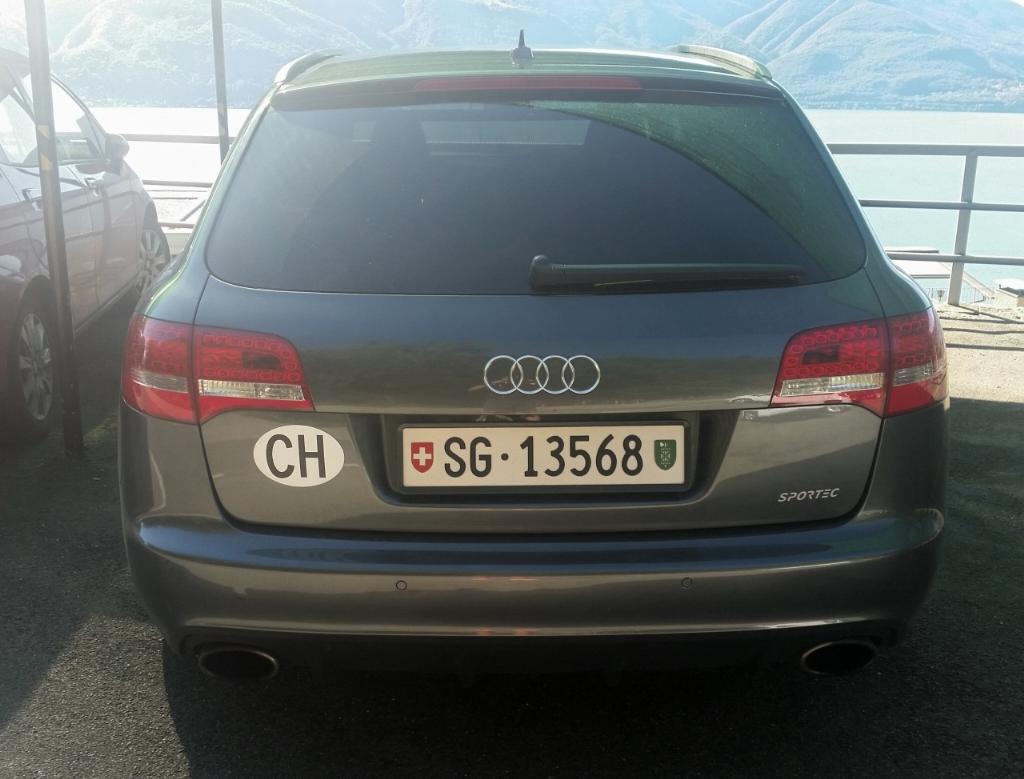 737707RS62632.jpg