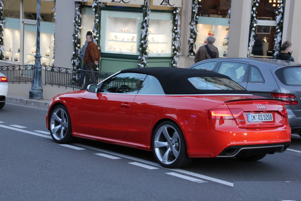 737995045RS5CABRIOLET.jpg