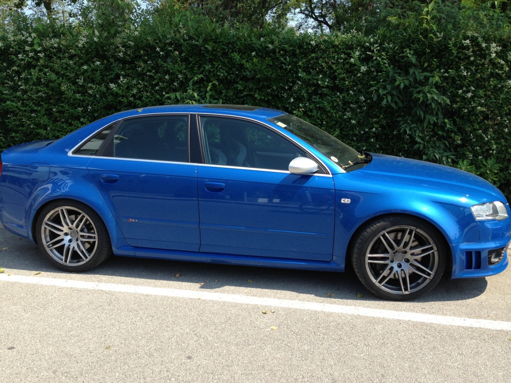 738131AUDIRS4948.jpg