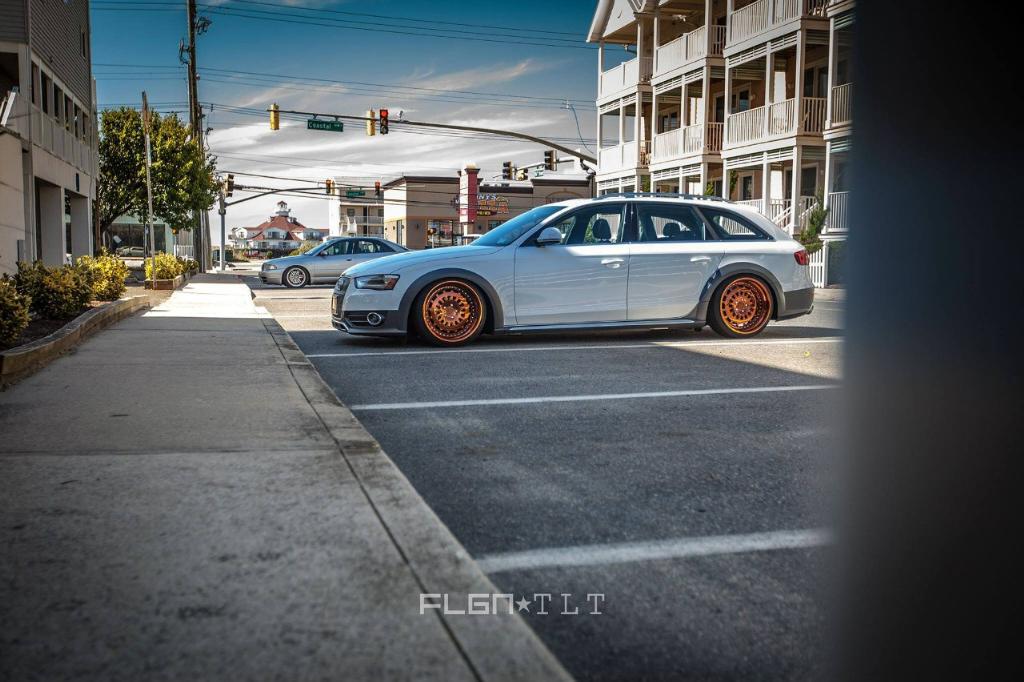 7382691080AUDIA4ALLROAD.jpg