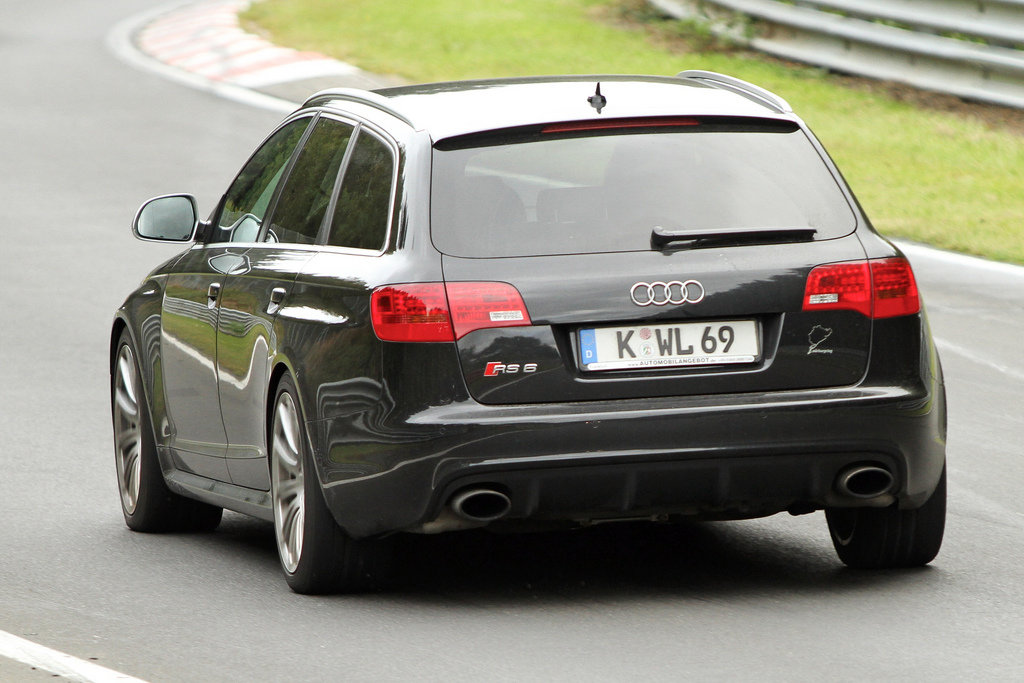 738428RS6ESQUIROU065.jpg