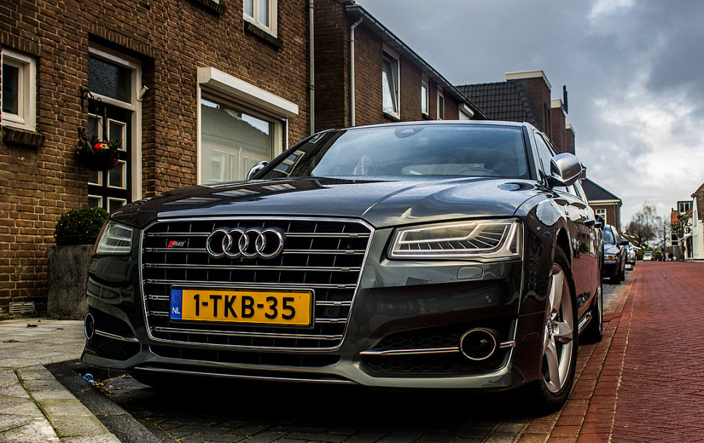 739101S8D41173.jpg