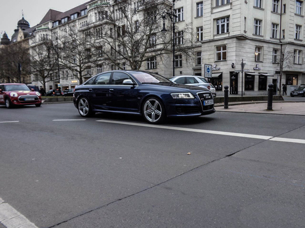 739243RS61634.jpg