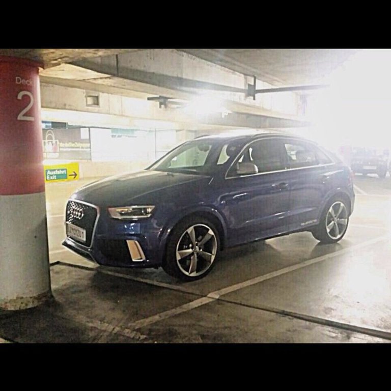 739487RSQ3747.jpg