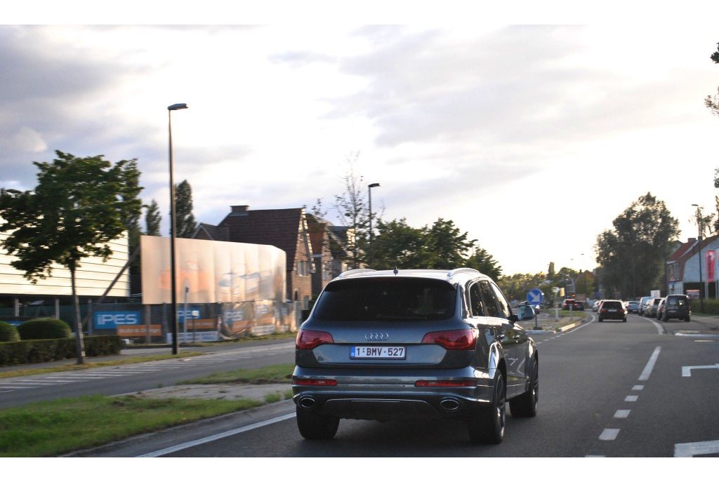 741979491Q7V12.jpg
