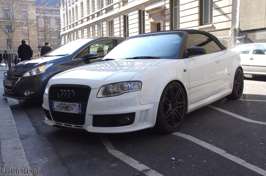 742111AUDIRS41110.jpg