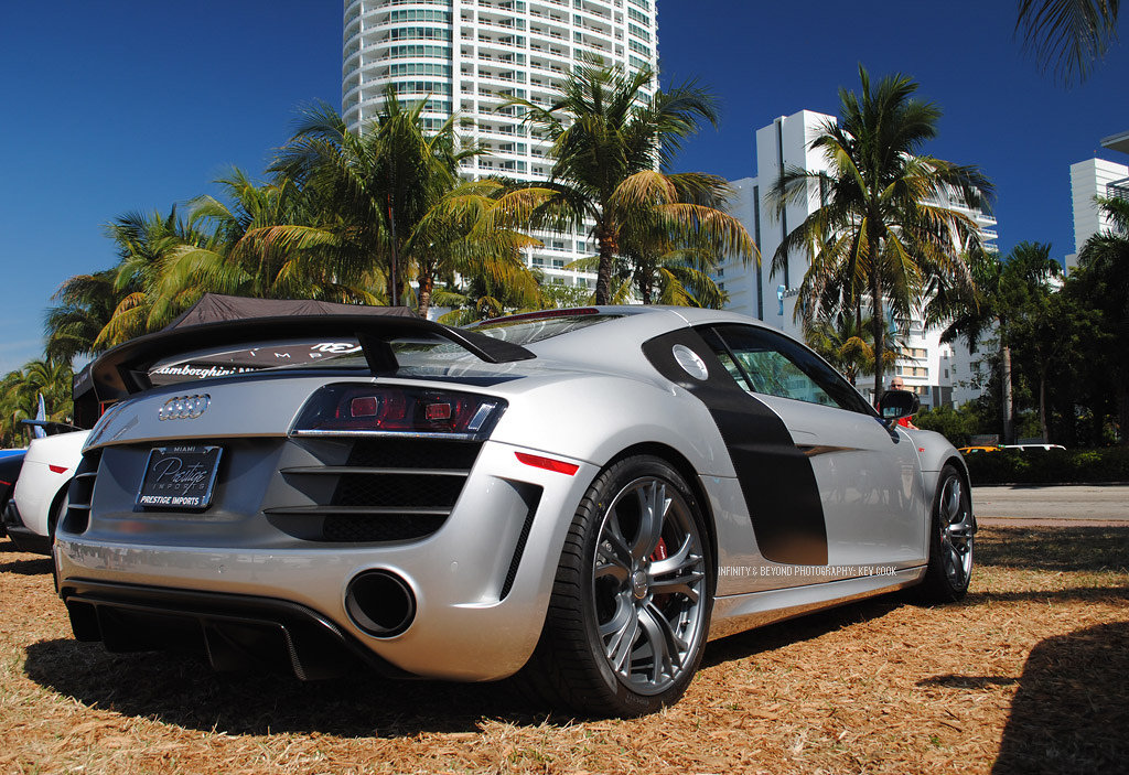 742471R8GT434.jpg
