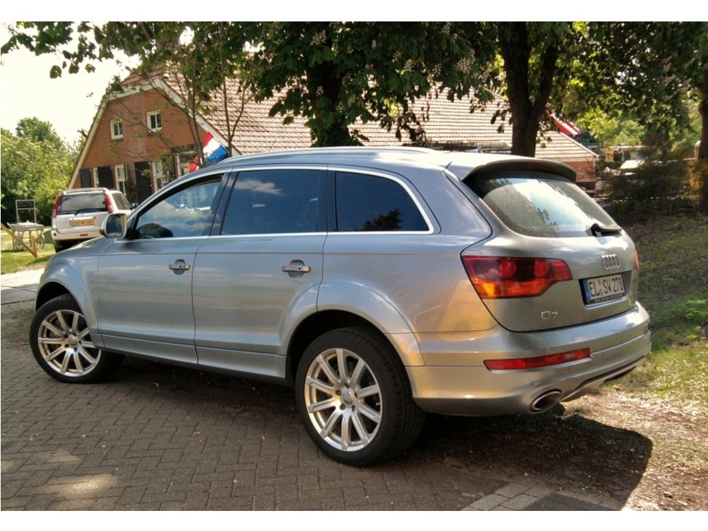 742606275Q7V12ESQUIROU.jpg
