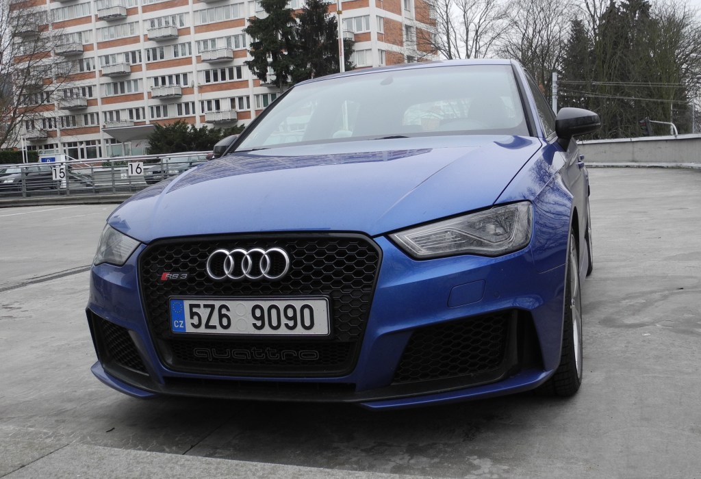 744761RS38V0805.jpg