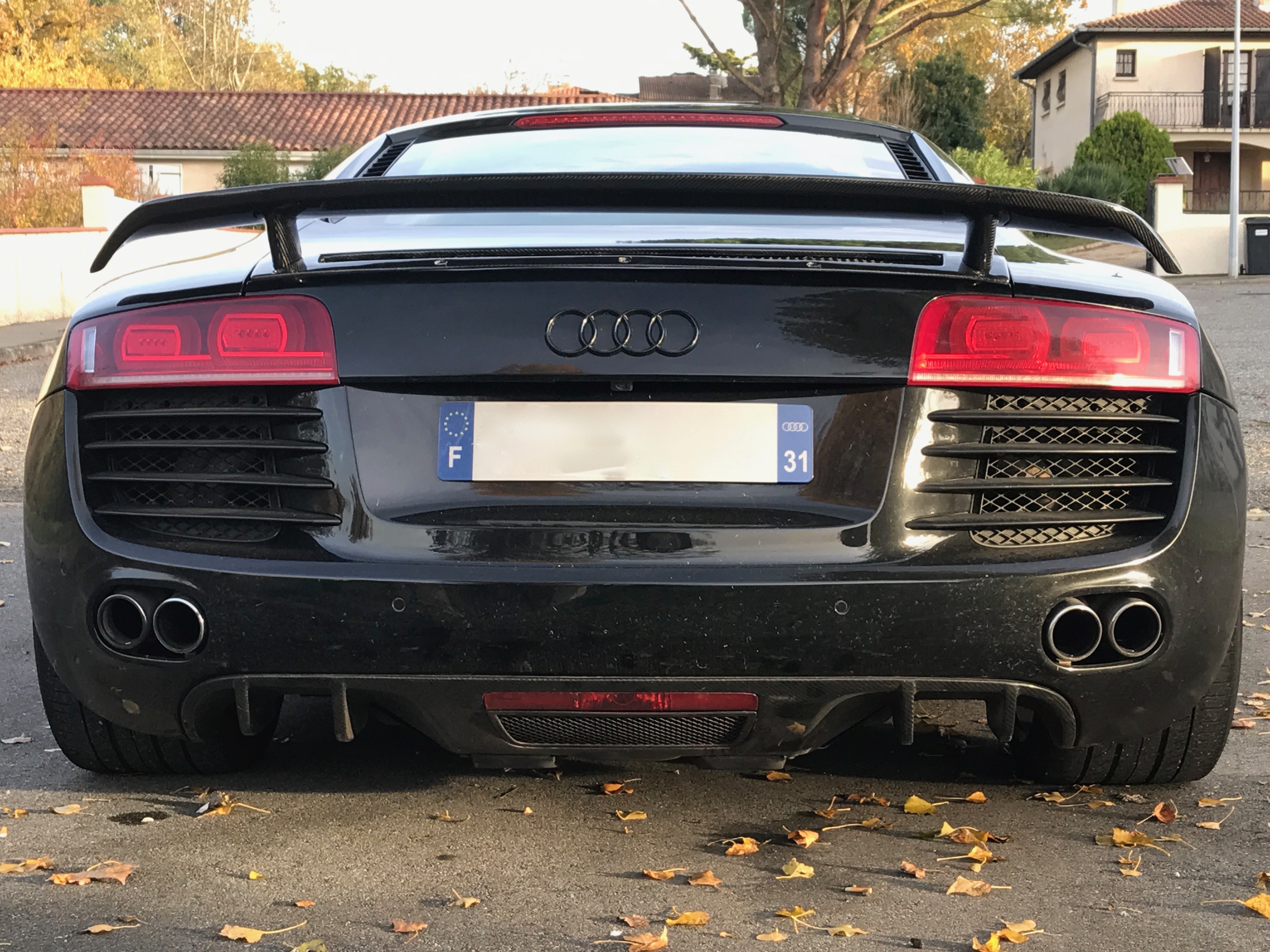 746925R8BlackMambav208.jpg