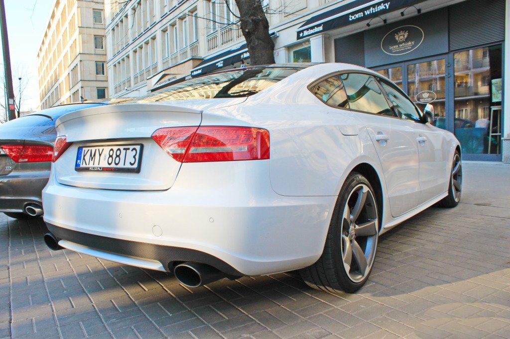 747626293S5SPORTBACK.jpg