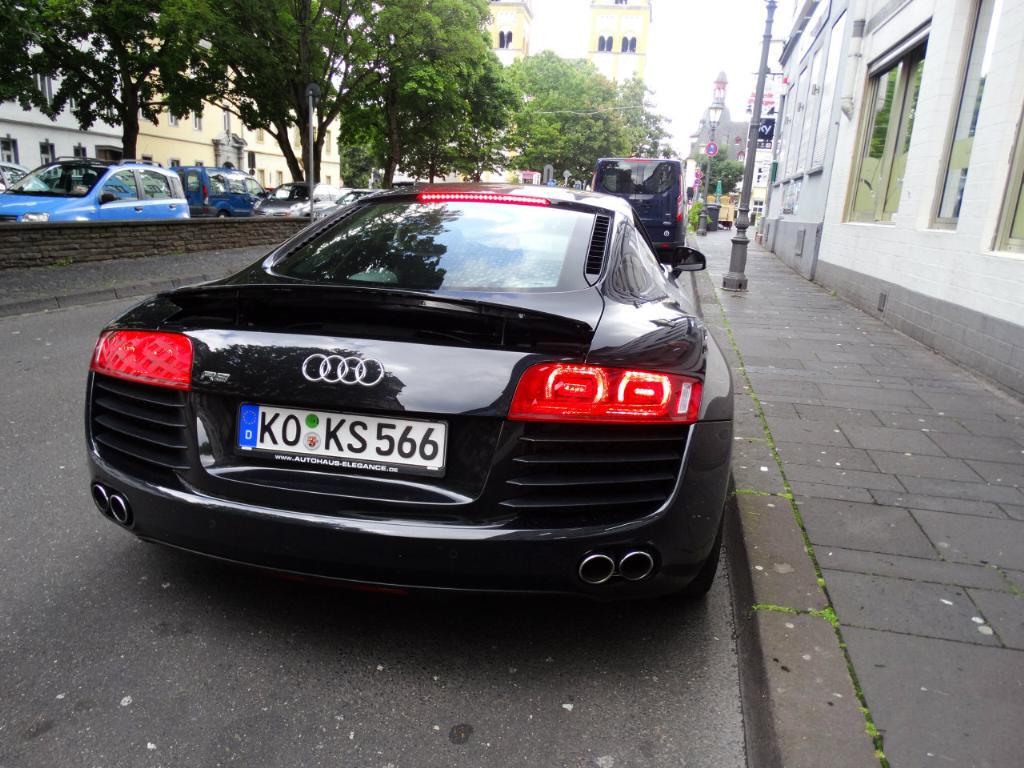 7476473494R8.jpg