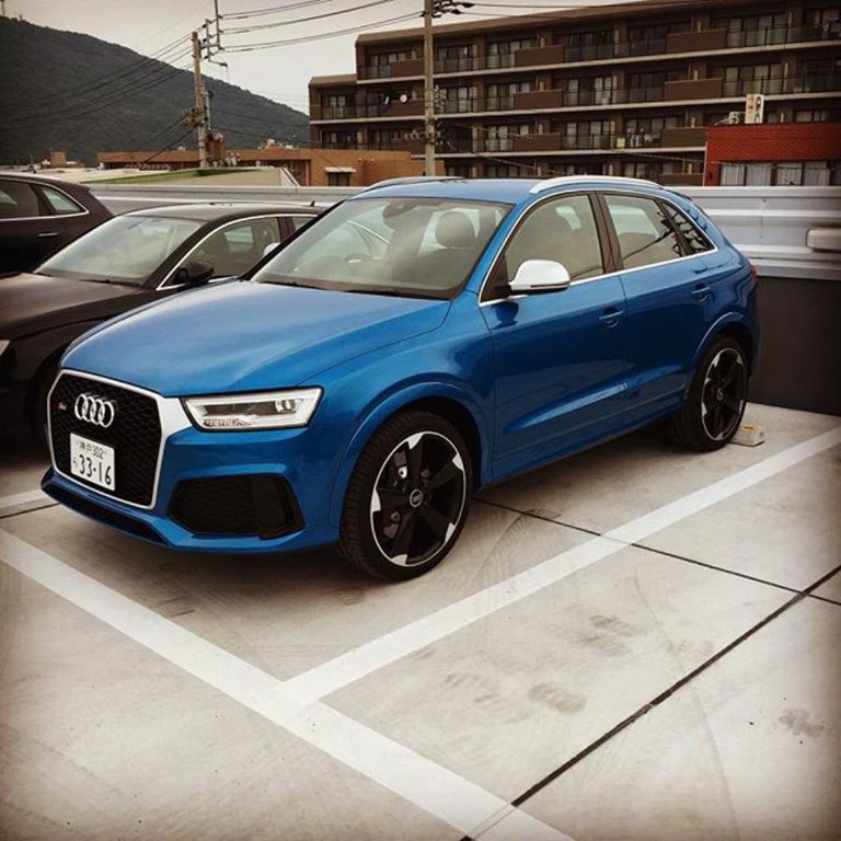 749400RSQ31402.jpg