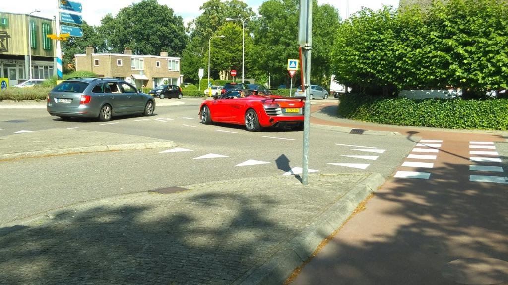 750255R8GT1711.jpg