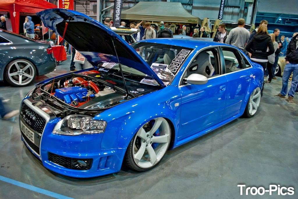 750941AUDIRS42490.jpg