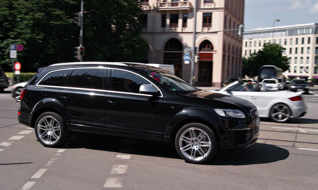 751195655Q7V12.jpg