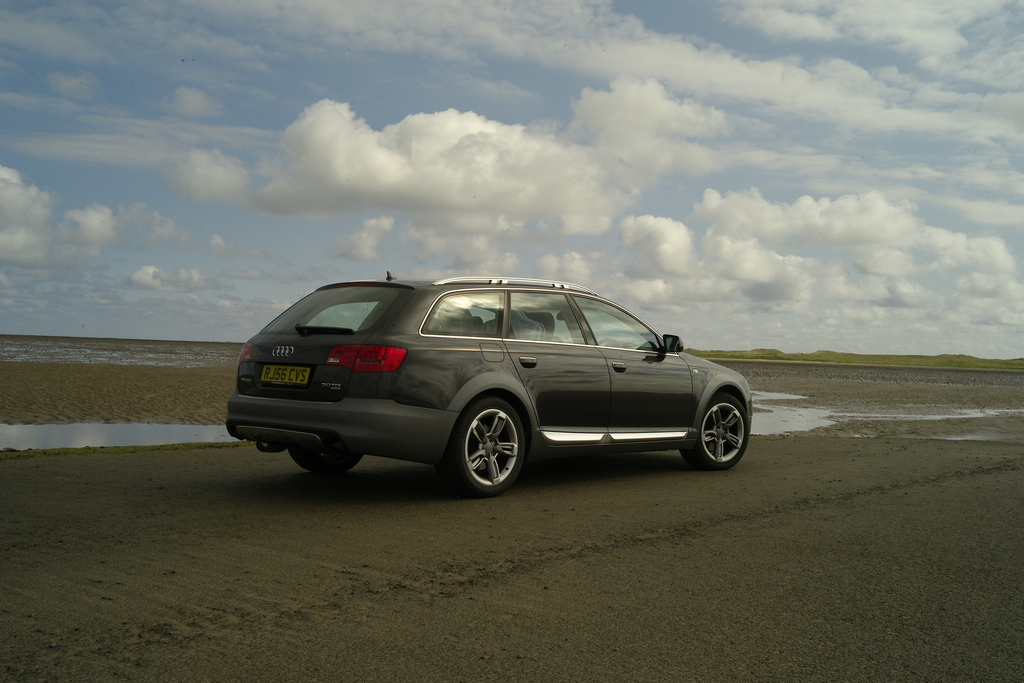 755429123AUDIA6C6ALLROAD.jpg