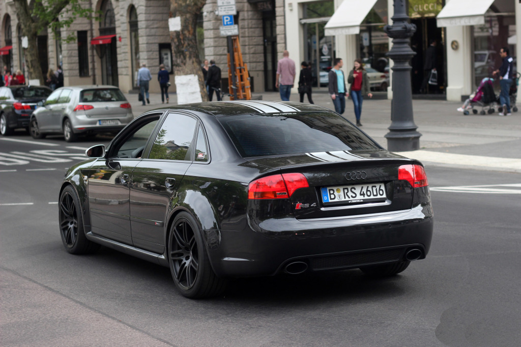 755573AUDIRS41996.jpg