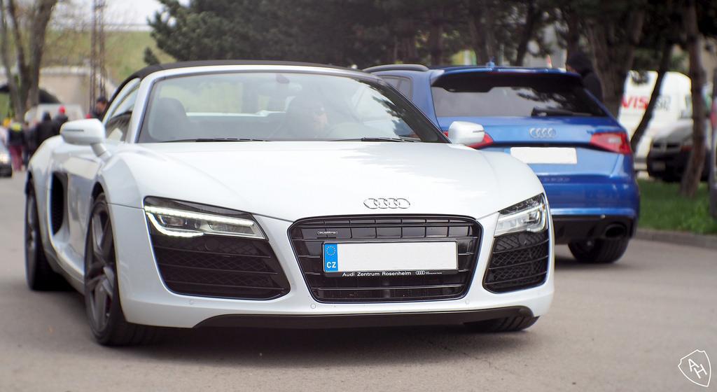 7556083178R8.jpg
